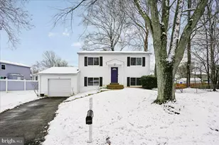 5303 Stockton Ct, Woodbridge, VA 22193 - Photo 2