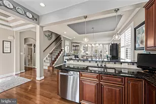 5417 Zoysia Ct, Haymarket, VA 20169 - Photo 6