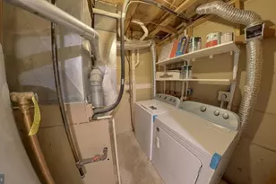 12885 Hyannis Ln, Woodbridge, VA 22193 - Photo 26