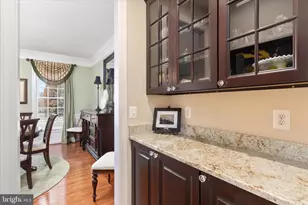 14228 Snickersville Dr, Gainesville, VA 20155 - Photo 8