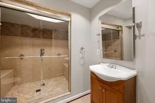 7224 Winnipeg Ct, Gainesville, VA 20155 - Photo 36