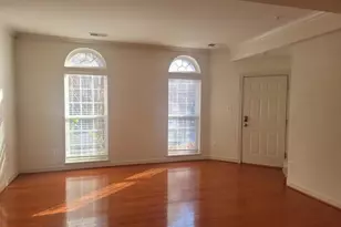 15168 Lancashire Dr, Woodbridge, VA 22191 - Photo 2