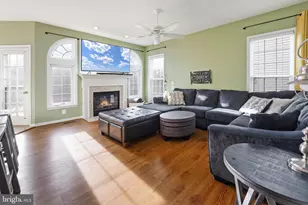 6046 Smooth Stone Pl, Haymarket, VA 20169 - Photo 2