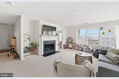 8103 Lacy Drive #203, Manassas, VA 20109 - Photo 4