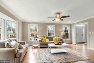 16657 Purcival Ct, Dumfries, VA 22025 - Photo 8