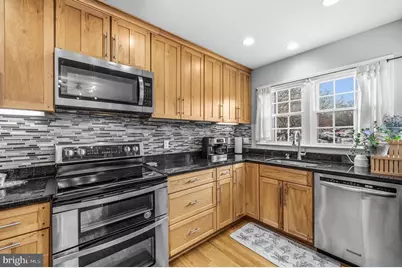 12833 Mill Brook Court, Woodbridge, VA 22192 - Photo 8