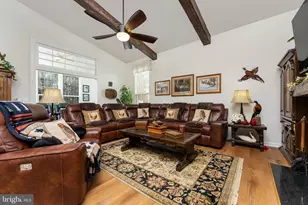 4079 Great Harvest Ct, Dumfries, VA 22025 - Photo 12