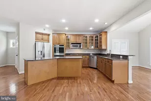 6417 Morven Park Ln, Gainesville, VA 20155 - Photo 6