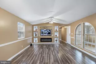 50 Dumfries Dr, Dumfries, VA 22026 - Photo 6