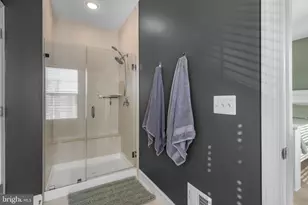 8762 Elsing Green Dr, Manassas, VA 20112 - Photo 24