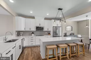 8762 Elsing Green Dr, Manassas, VA 20112 - Photo 12