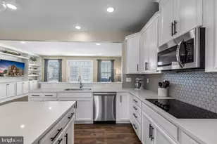 8762 Elsing Green Dr, Manassas, VA 20112 - Photo 16