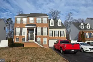 8674 Night Watch Ct, Bristow, VA 20136 - Photo 2