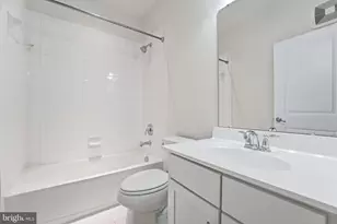 7480 Brunson, Gainesville, VA 20155 - Photo 8