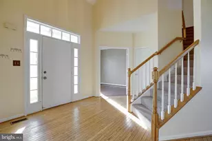 9924 Arrowood Dr, Manassas, VA 20111 - Photo 2