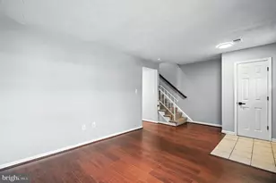 2421 Kilpatrick Pl, Dumfries, VA 22026 - Photo 4