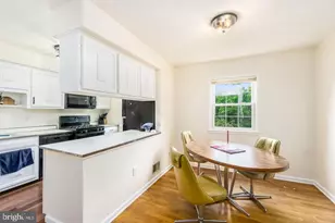 3429 Braddock Dr, Woodbridge, VA 22193 - Photo 4