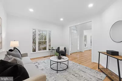 10871 Peninsula Court, Manassas, VA 20111 - Photo 4