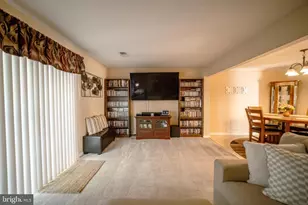 4667 Charlton Ct, Woodbridge, VA 22193 - Photo 10