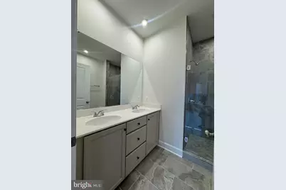 592 Watermans Drive, Woodbridge, VA 22191 - Photo 12