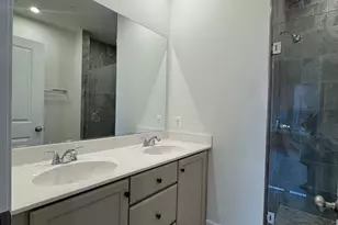 592 Watermans Dr, Woodbridge, VA 22191 - Photo 12