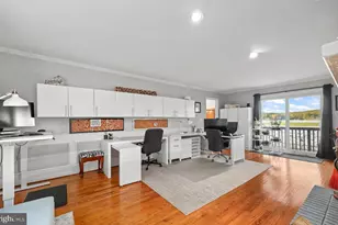 18505 Cabin Rd, Triangle, VA 22172 - Photo 14