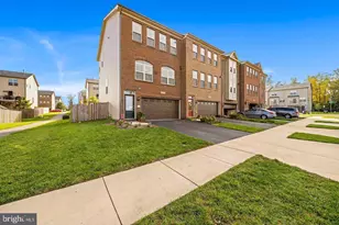 6755 Pinchot Ln, Haymarket, VA 20169 - Photo 2