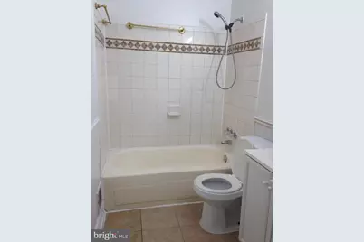 16565 Sherwood Place, Woodbridge, VA 22191 - Photo 6