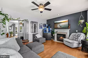 9920 Fisherford Ct, Bristow, VA 20136 - Photo 8