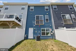 18255 Summit Pointe Dr, Triangle, VA 22172 - Photo 4