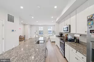 18255 Summit Pointe Dr, Triangle, VA 22172 - Photo 8