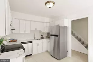 14748 Tamarack Pl, Woodbridge, VA 22191 - Photo 8