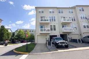 2483 Eastbourne Dr, Woodbridge, VA 22191 - Photo 2