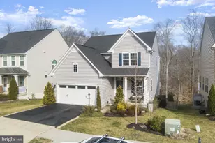 4545 Cotswold Manor Loop, Woodbridge, VA 22192 - Photo 6