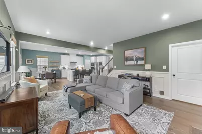 4545 Cotswold Manor Loop, Woodbridge, VA 22192 - Photo 18
