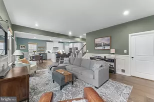 4545 Cotswold Manor Loop, Woodbridge, VA 22192 - Photo 18