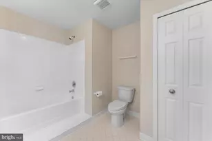 12569 Kempston Ln, Woodbridge, VA 22192 - Photo 44