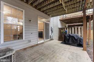 14301 Legend Glen Ct, Gainesville, VA 20155 - Photo 6