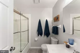 5383 Cleburne Ln, Woodbridge, VA 22192 - Photo 16