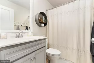 15995 Marsh Pl, Haymarket, VA 20169 - Photo 32