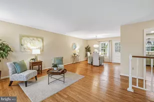 9507 Scarlet St, Manassas, VA 20110 - Photo 8