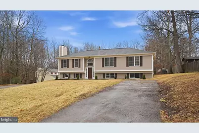 5545 Spangler Lane, Woodbridge, VA 22193 - Photo 2