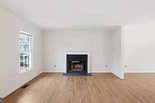 5545 Spangler Ln, Woodbridge, VA 22193 - Photo 6