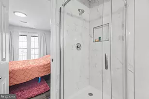 13450 Orangewood Dr, Woodbridge, VA 22193 - Photo 16