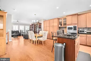 568 Marina Landing Ln, Woodbridge, VA 22191 - Photo 6