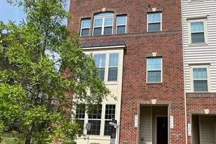 7075 Darbey Knoll Dr, Gainesville, VA 20155 - Photo 1