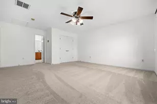 17988 Swans Creek Ln, Dumfries, VA 22026 - Photo 36