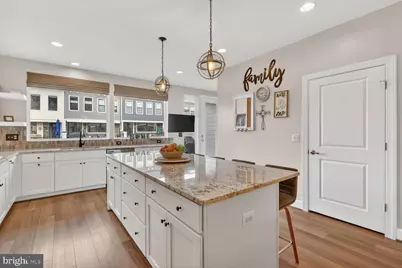 13890 Clear Lake Circle, Woodbridge, VA 22191 - Photo 16