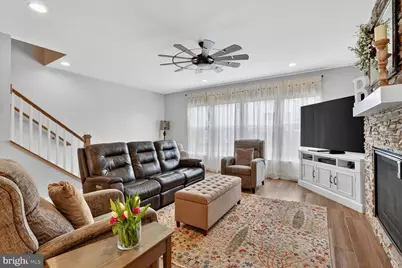 13890 Clear Lake Circle, Woodbridge, VA 22191 - Photo 10