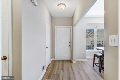 7572 Helmsdale Place, Manassas, VA 20109 - Photo 2